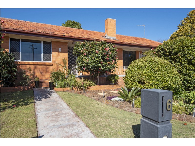 6 Merryl Street, South Toowoomba QLD 4350