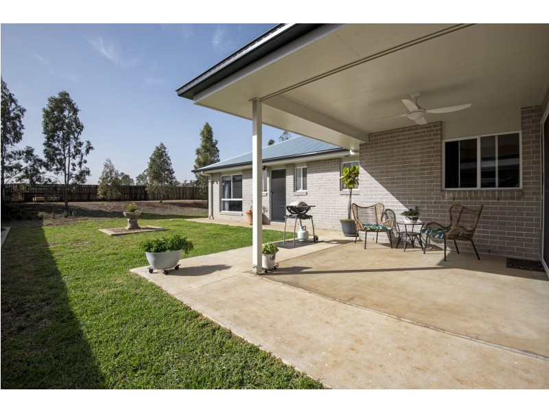 66 Magpie Drive, Cambooya QLD 4358