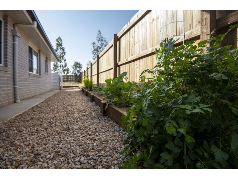 66 Magpie Drive, Cambooya QLD 4358