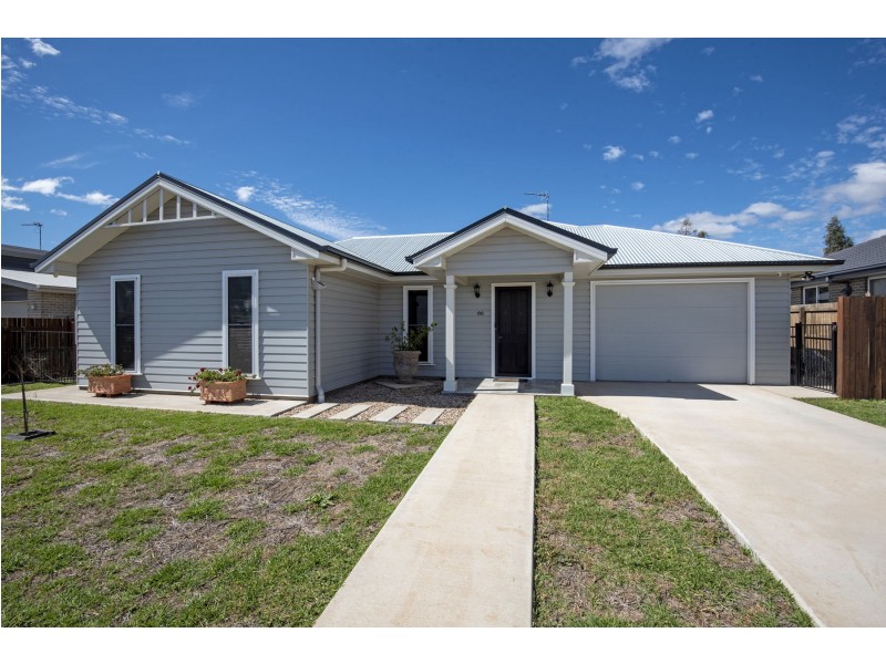66 Magpie Drive, Cambooya QLD 4358