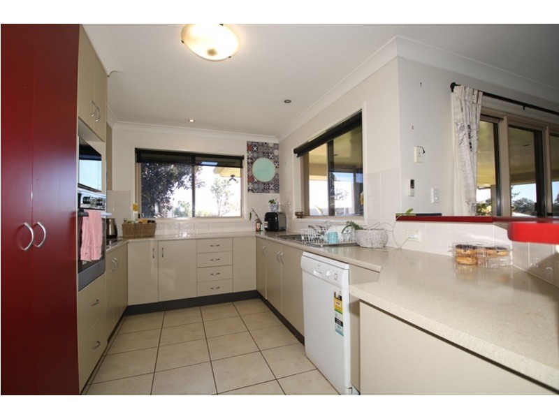12 Kennedy Street, Cabarlah QLD 4352