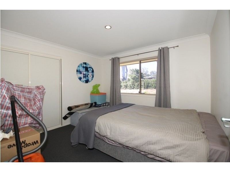 12 Kennedy Street, Cabarlah QLD 4352