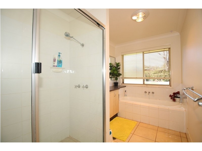 12 Kennedy Street, Cabarlah QLD 4352