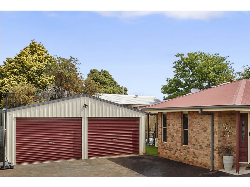 28 Sweetapple Crescent, Centenary Heights QLD 4350