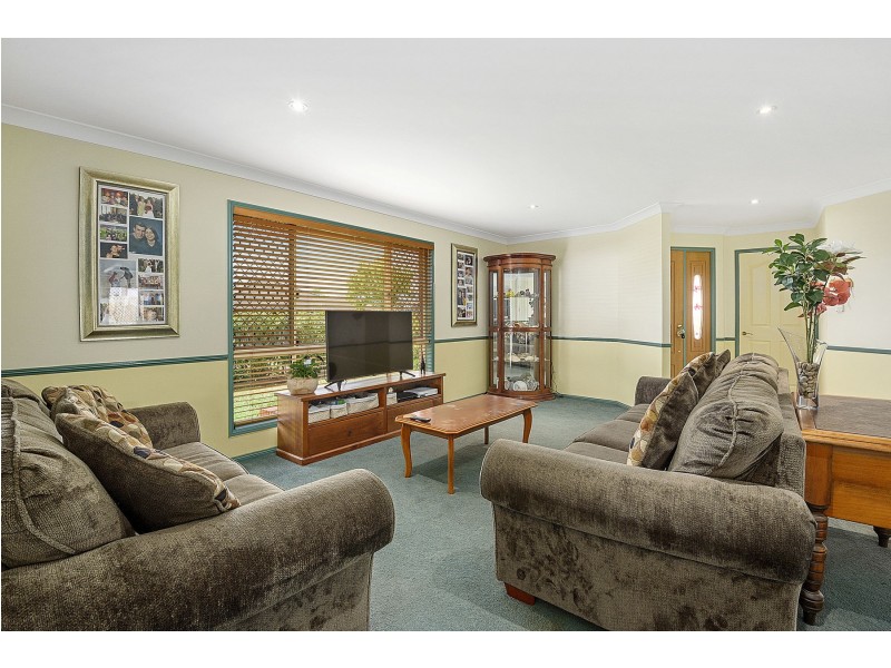 28 Sweetapple Crescent, Centenary Heights QLD 4350