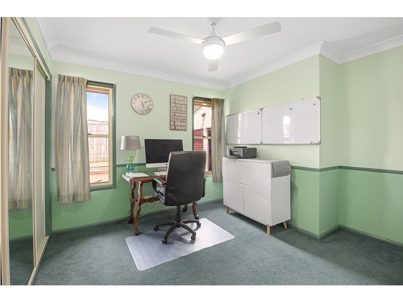 28 Sweetapple Crescent, Centenary Heights QLD 4350