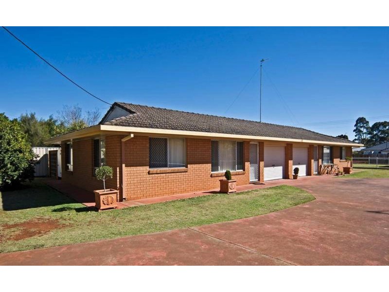 2/79 Anzac Avenue, Toowoomba QLD 4350
