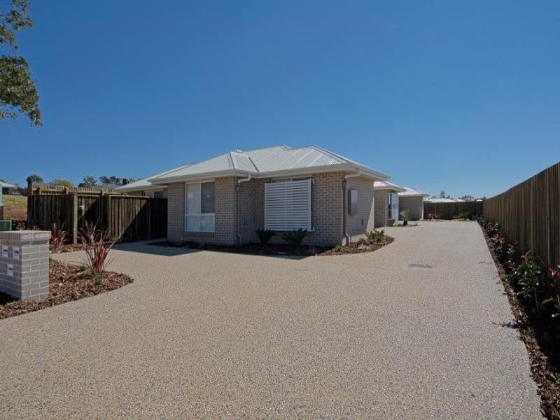 1/5 Nabiac Close, Kearneys Spring QLD 4350