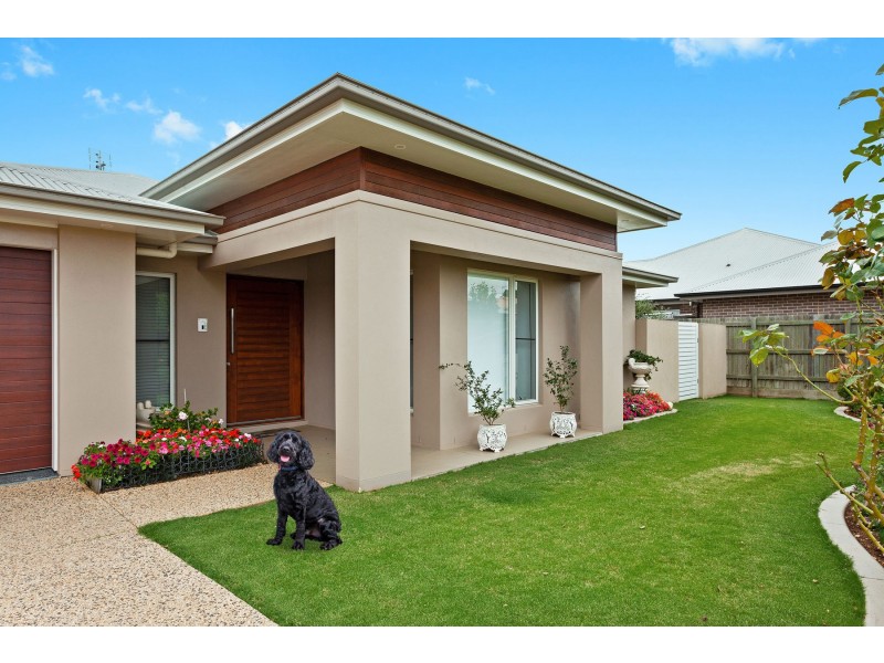 57 Calypso Crescent, Middle Ridge QLD 4350