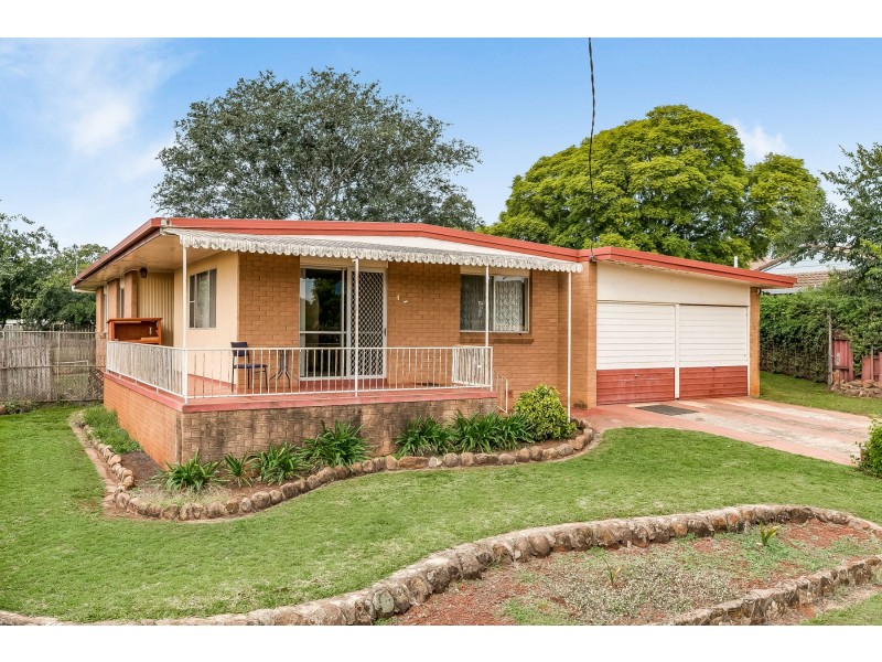 184 Tor Street, Rockville QLD 4350