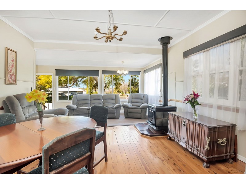 63 Leichhardt Street, Centenary Heights QLD 4350