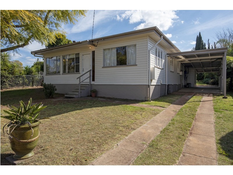 63 Leichhardt Street, Centenary Heights QLD 4350