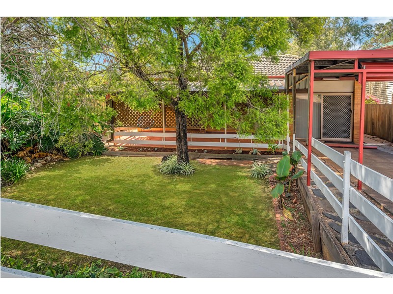 102 Vanity Street, Rockville QLD 4350