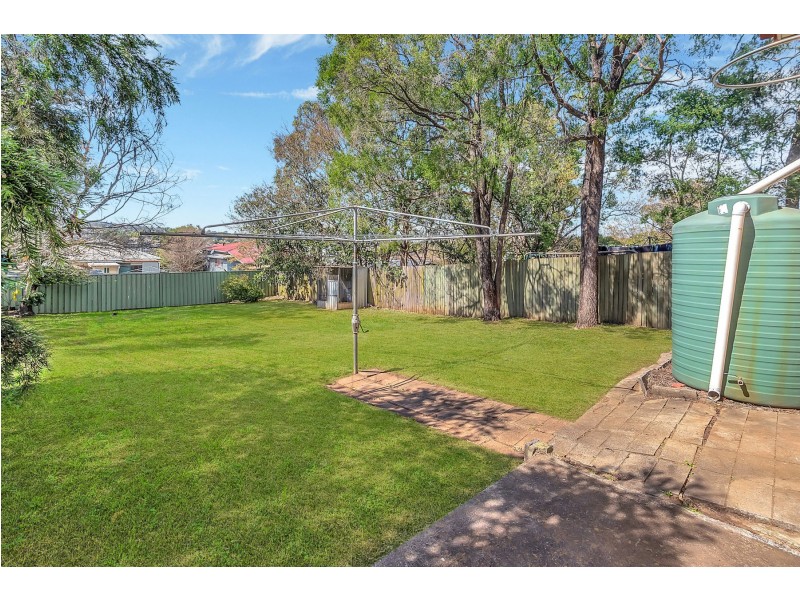 102 Vanity Street, Rockville QLD 4350