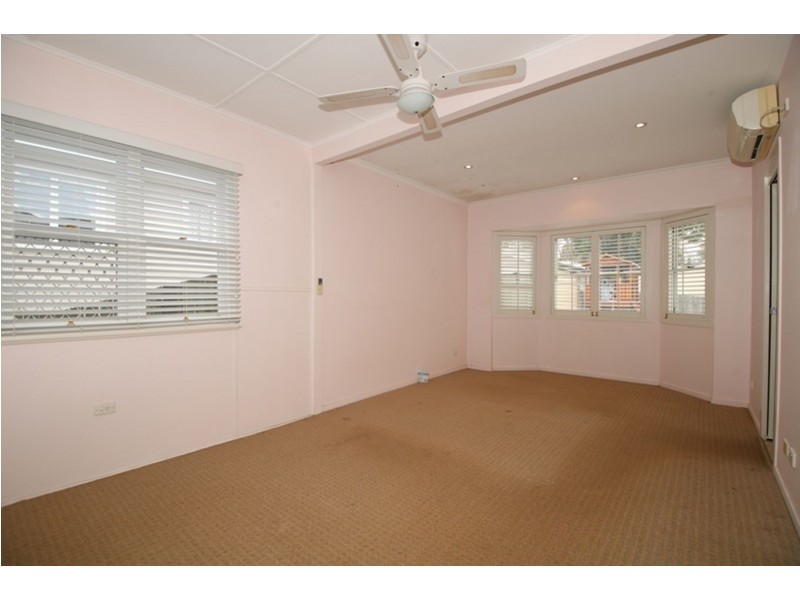 5 Dodd Street, Newtown QLD 4350