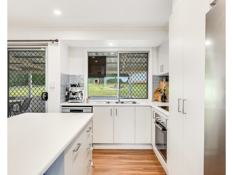 23 Melway Crescent, Harristown QLD 4350