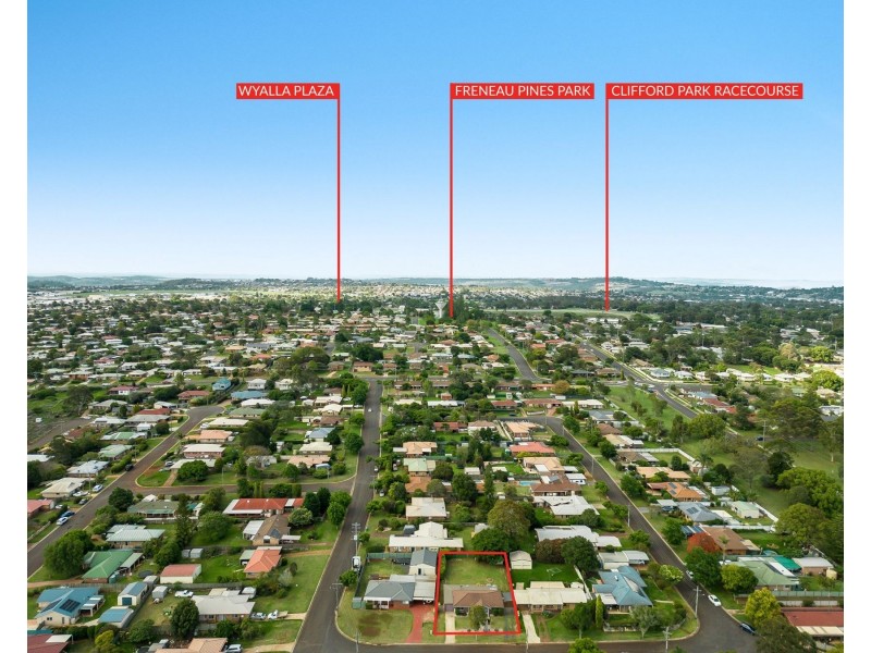 23 Melway Crescent, Harristown QLD 4350