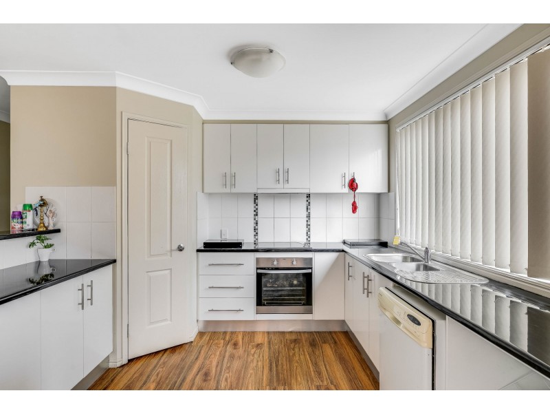 39 Cathro Street, Rockville QLD 4350