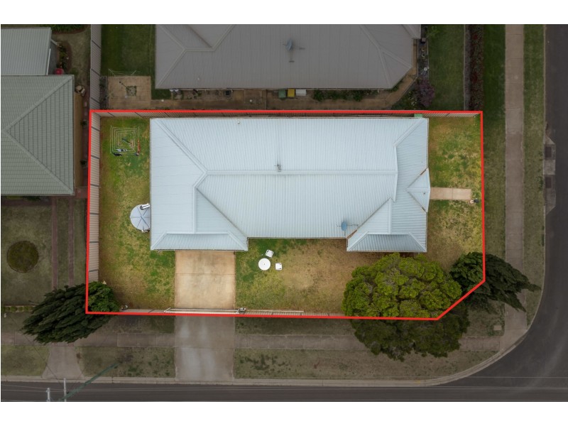 39 Cathro Street, Rockville QLD 4350