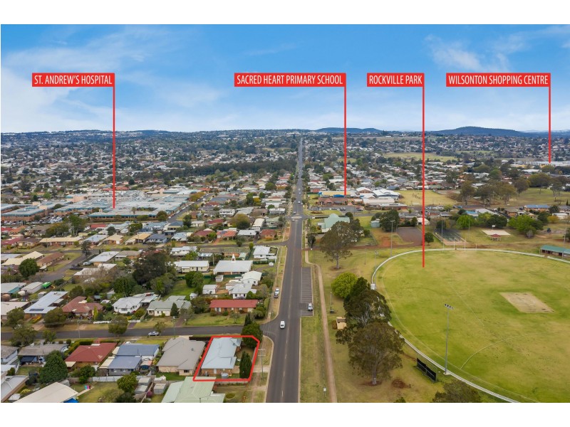 39 Cathro Street, Rockville QLD 4350