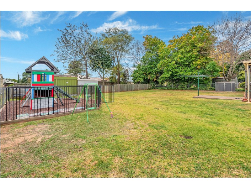 21 Pottinger Street, Newtown QLD 4350