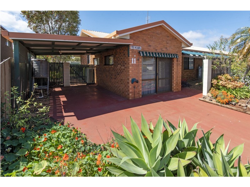 2/11 Belcher Drive, Glenvale QLD 4350