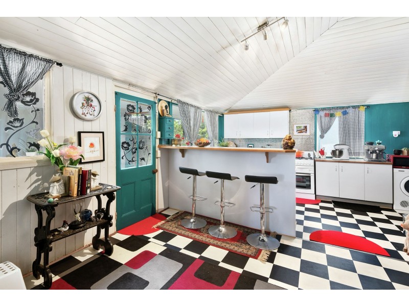 123 Mocatta Street, Goombungee QLD 4354