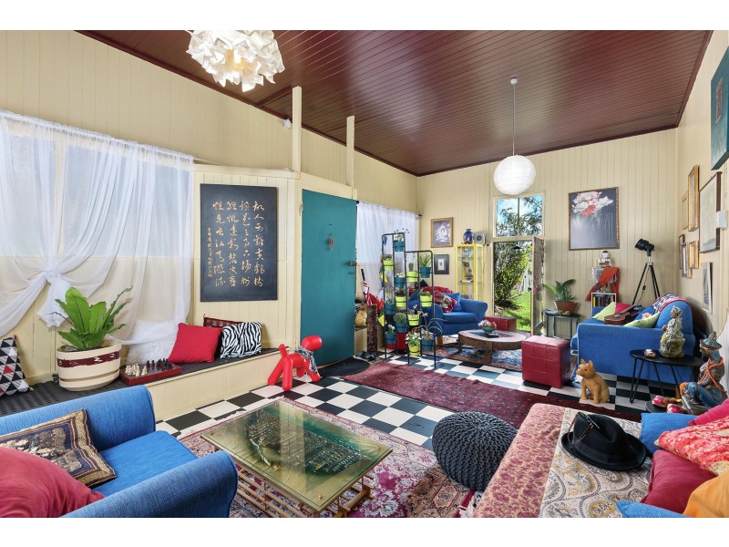 123 Mocatta Street, Goombungee QLD 4354