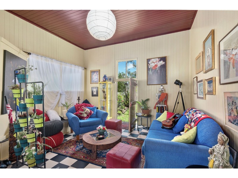 123 Mocatta Street, Goombungee QLD 4354