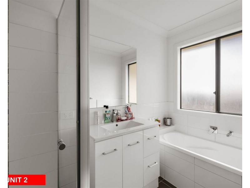 2/21 McInnes Crescent, Glenvale QLD 4350