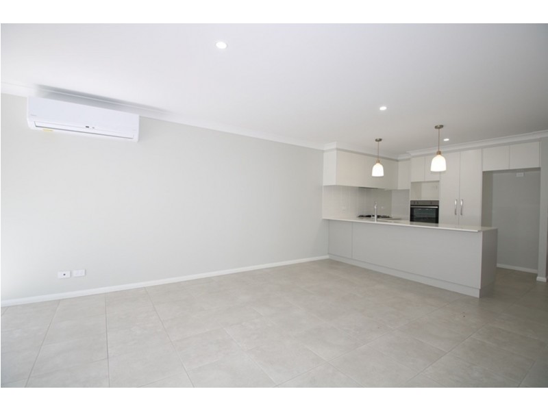 4/43 Hoey Street, Kearneys Spring QLD 4350