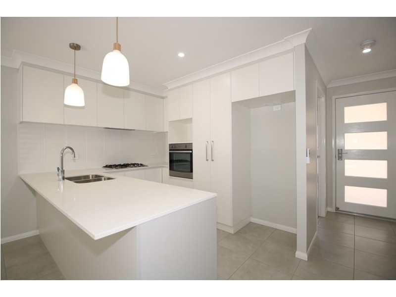 4/43 Hoey Street, Kearneys Spring QLD 4350