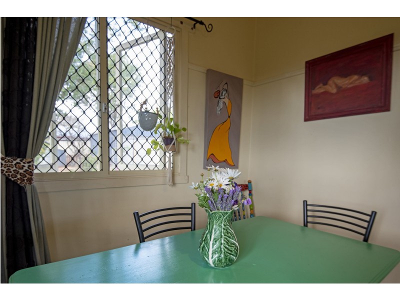 296 South Street, Harristown QLD 4350