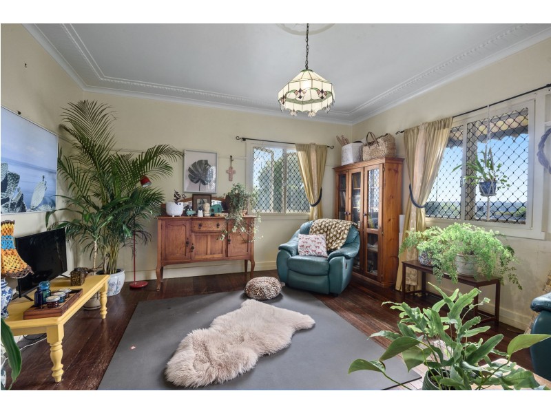 296 South Street, Harristown QLD 4350