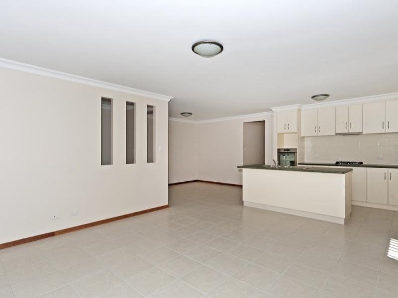 2/5 Amity Court, Harristown QLD 4350