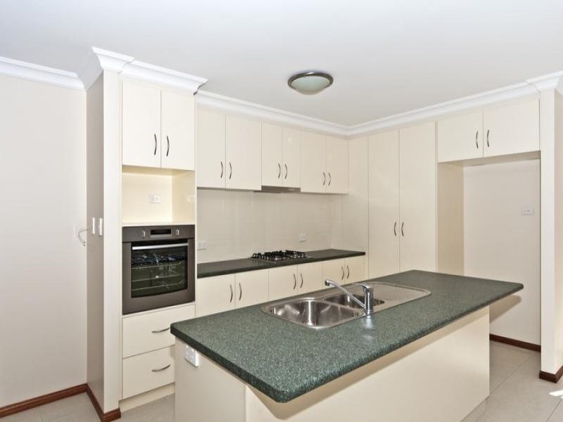 2/5 Amity Court, Harristown QLD 4350