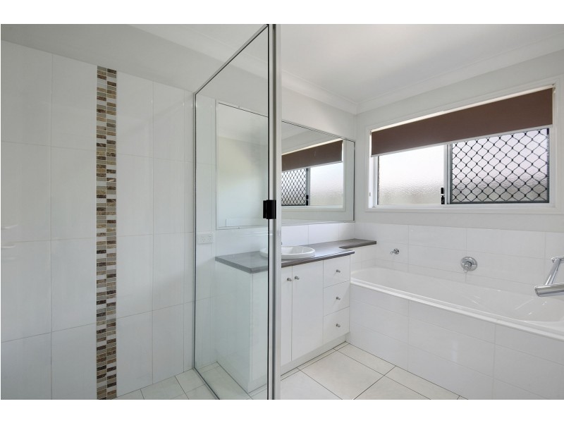 15 Barambah Street, Glenvale QLD 4350