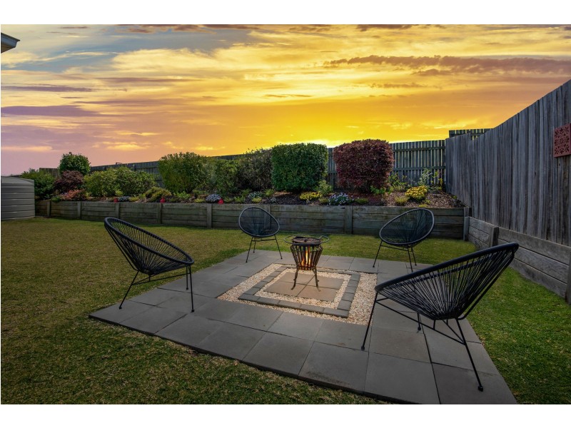 15 Barambah Street, Glenvale QLD 4350