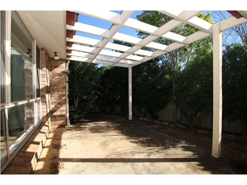 4 Robindale Drive, Darling Heights QLD 4350