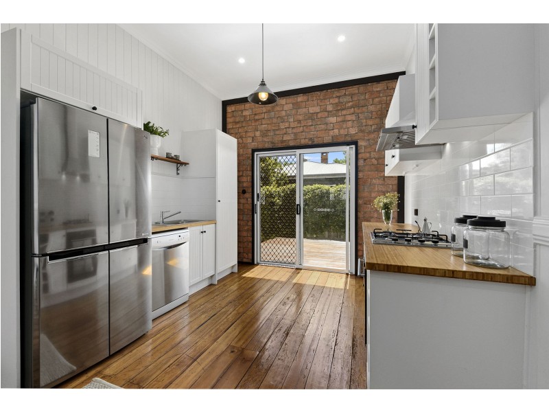 17 Phillip Street, East Toowoomba QLD 4350