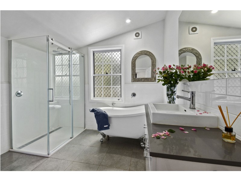 17 Phillip Street, East Toowoomba QLD 4350