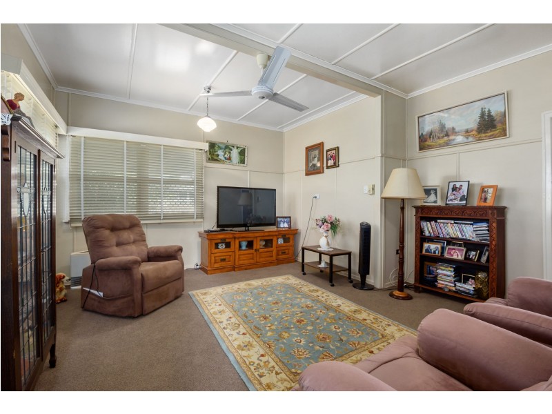 14 McDonald Street, Oakey QLD 4401