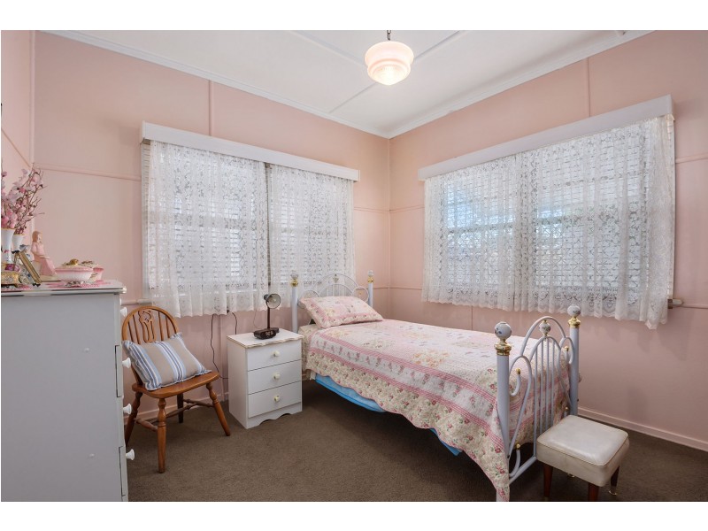 14 McDonald Street, Oakey QLD 4401