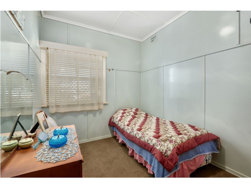 14 McDonald Street, Oakey QLD 4401