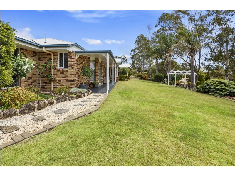 5 Diana Court, Cotswold Hills QLD 4350