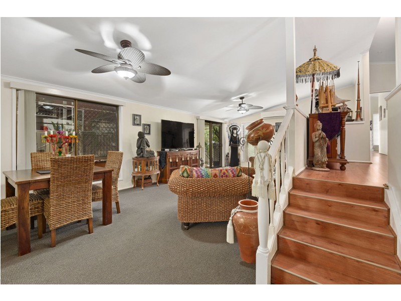 814 Ruthven Street, Kearneys Spring QLD 4350