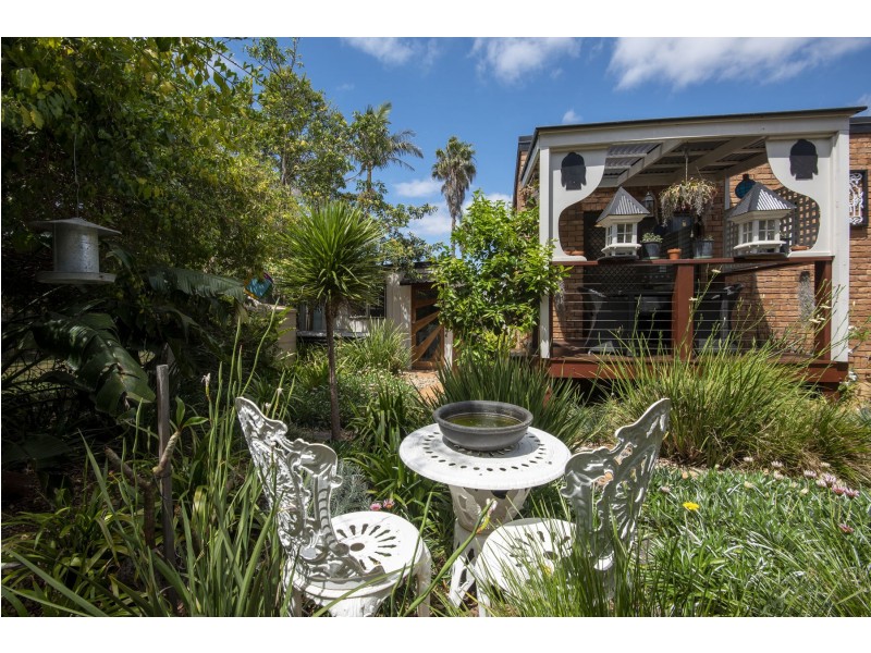814 Ruthven Street, Kearneys Spring QLD 4350