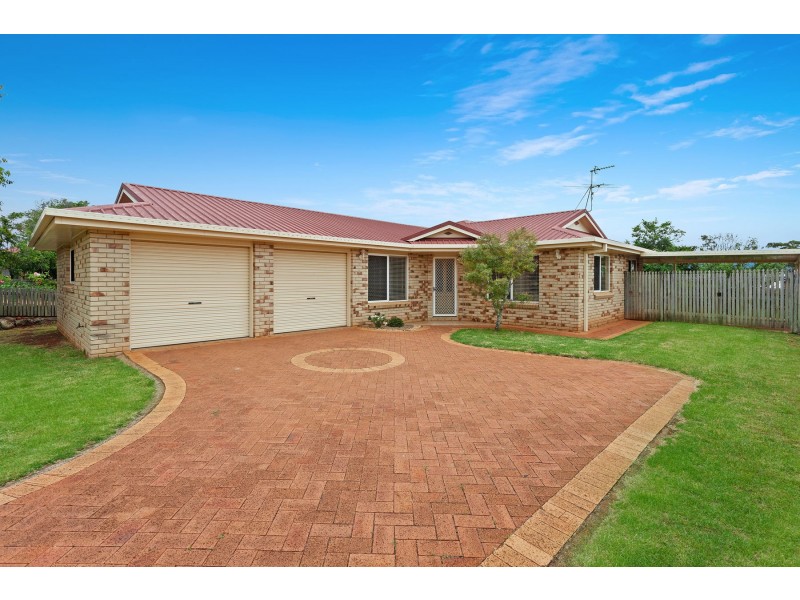 3 Glover Close, Kearneys Spring QLD 4350