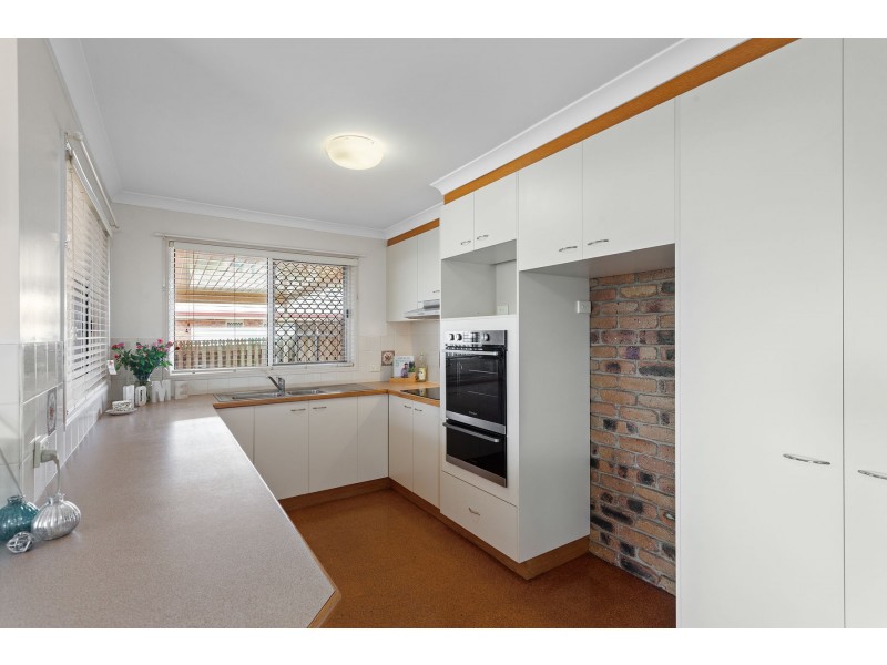 3 Glover Close, Kearneys Spring QLD 4350