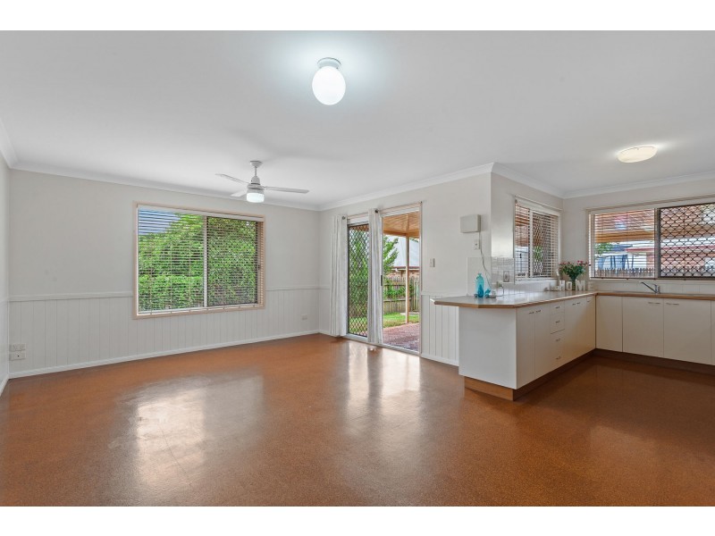 3 Glover Close, Kearneys Spring QLD 4350